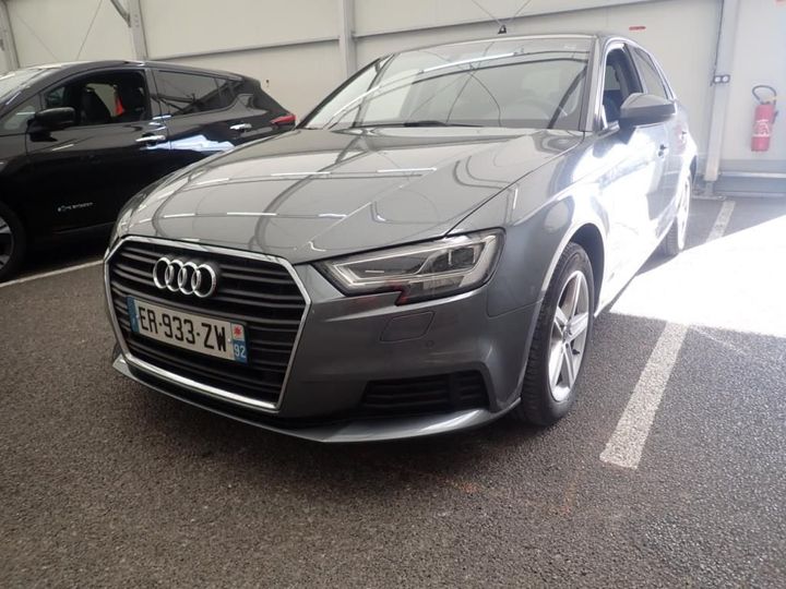 AUDI A3 SPORTBACK 2017 wauzzz8v0ja055123