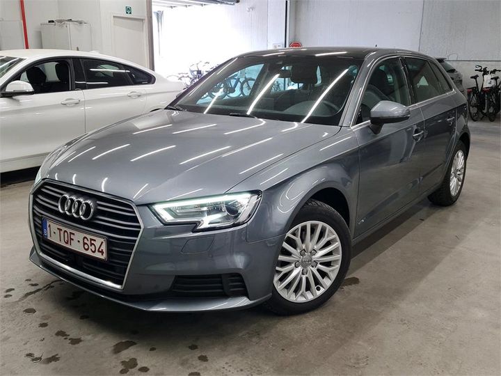 AUDI A3 SPORTBACK 2018 wauzzz8v0ja075839