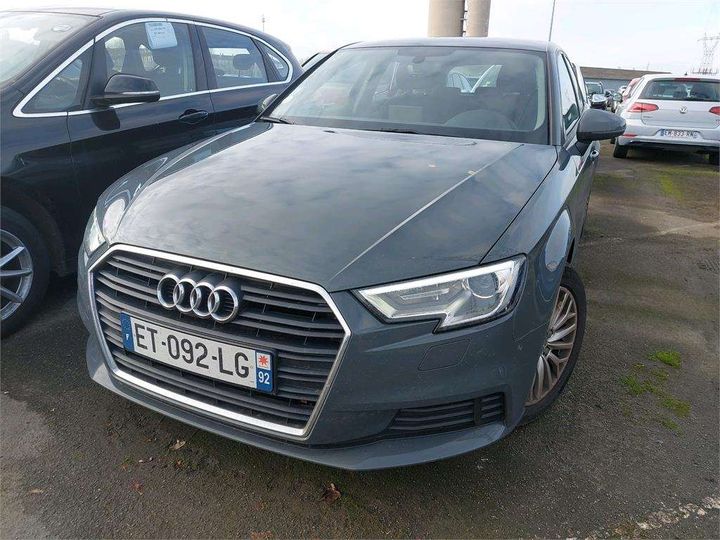 AUDI A3 SPORTBACK 2018 wauzzz8v0ja078725