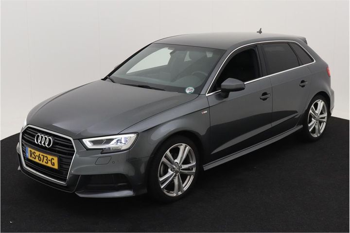 AUDI A3 SPORTBACK 2018 wauzzz8v0ja079437