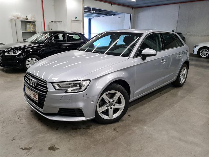 AUDI A3 SPORTBACK 2018 wauzzz8v0ja086596