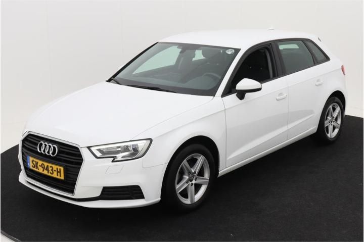 AUDI A3 SPORTBACK 2018 wauzzz8v0ja106846