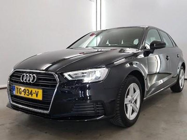 AUDI A3 SPORTBACK 2018 wauzzz8v0ja113165