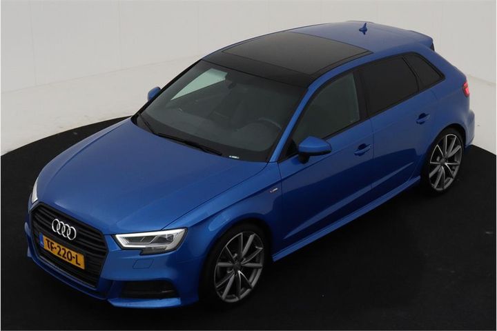 AUDI A3 SPORTBACK 2018 wauzzz8v0ja140110