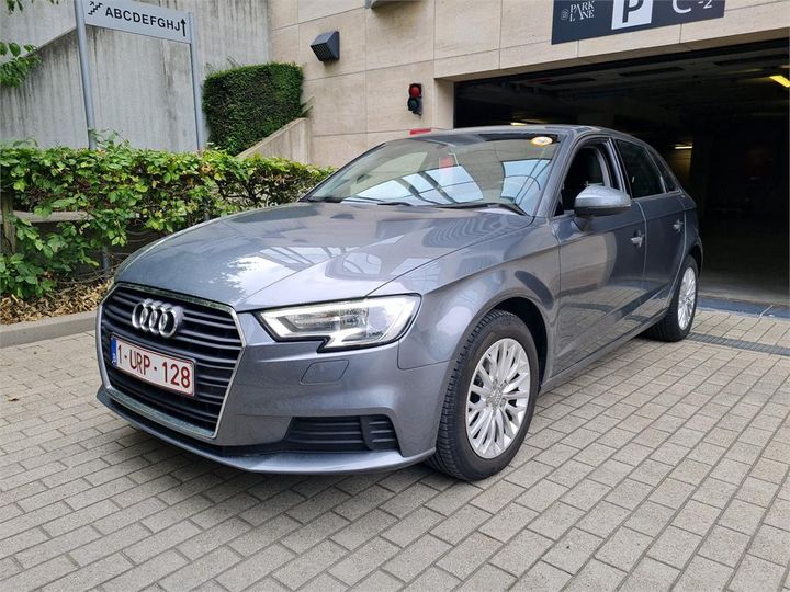 AUDI A3 SPORTBACK 2018 wauzzz8v0ja146716