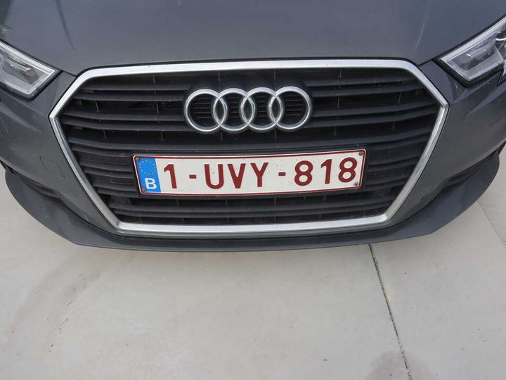 AUDI A3 2018 wauzzz8v0ja147106