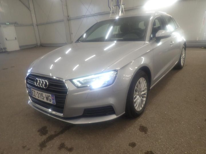 AUDI A3 SPORTBACK 2018 wauzzz8v0ja152662