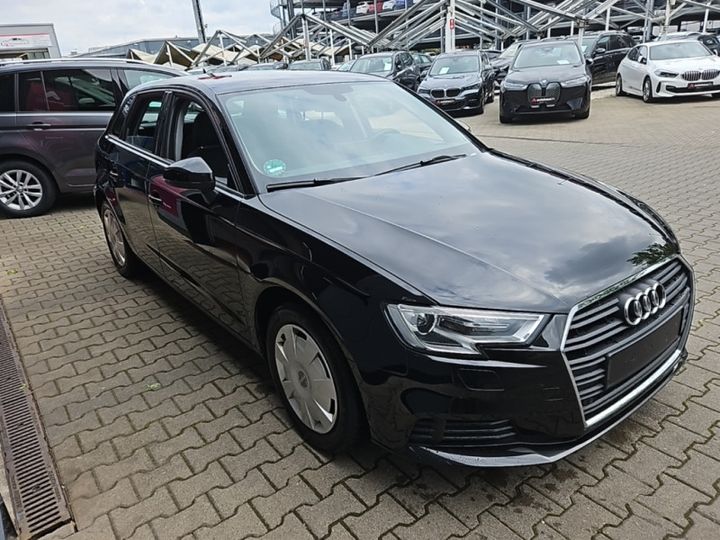 AUDI A3 2018 wauzzz8v0ka015867