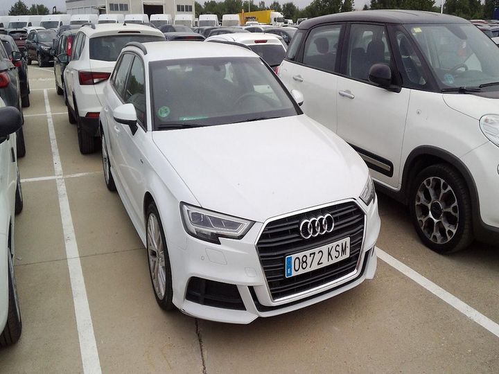 AUDI A3 2018 wauzzz8v0ka039490