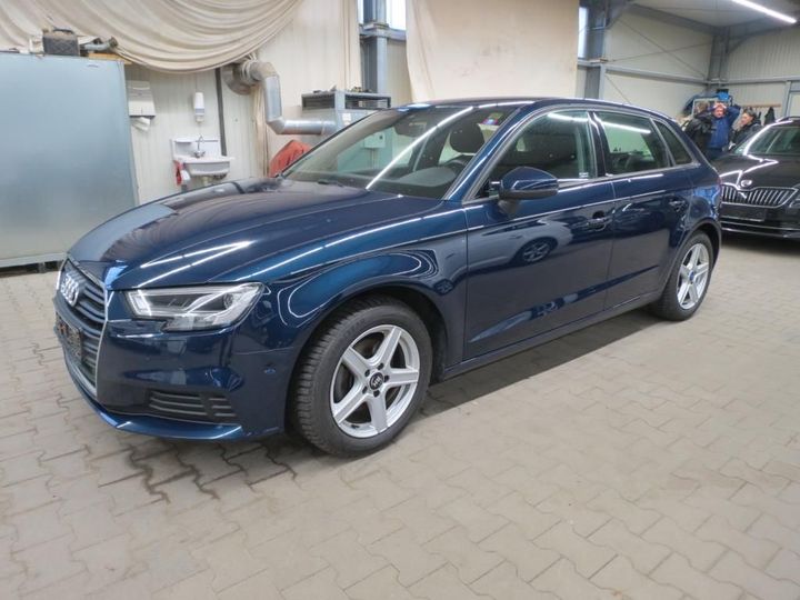 AUDI A3 SPORTBACK 2019 wauzzz8v0ka124460