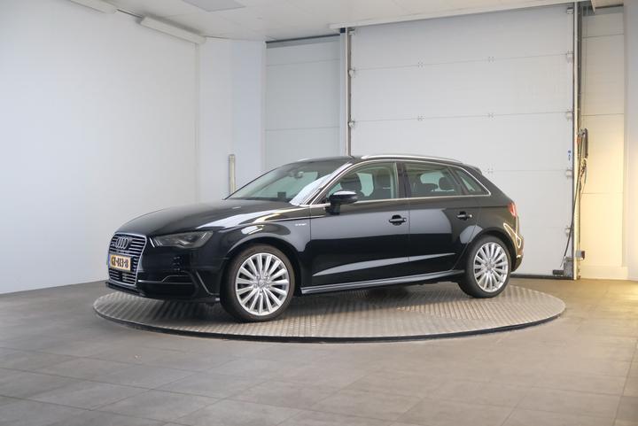 AUDI A3 SPORTBACK 2015 wauzzz8v1ga037061