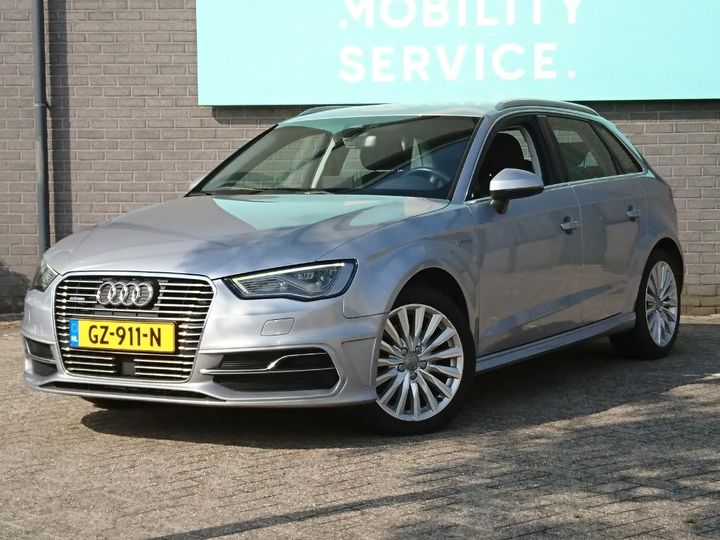 AUDI A3 SPORTBACK 2015 wauzzz8v1ga043720