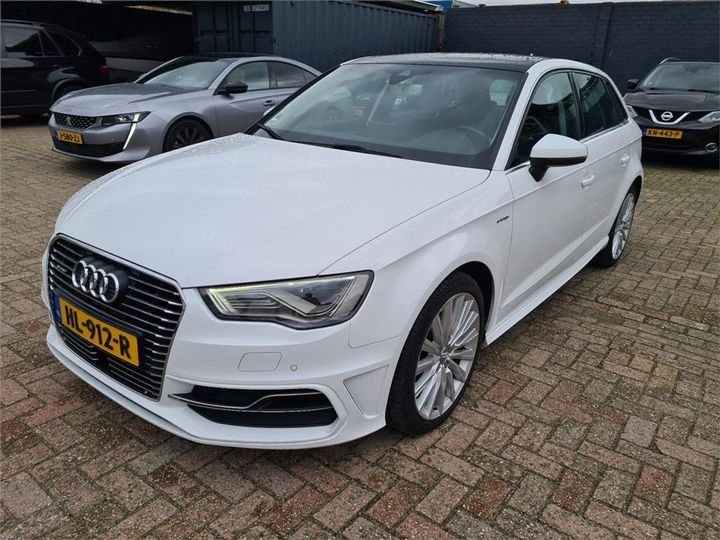 AUDI A3 SPORTBACK 2015 wauzzz8v1ga059240