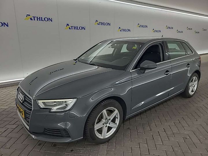 AUDI A3 SPORTBACK 2017 wauzzz8v1ha138246