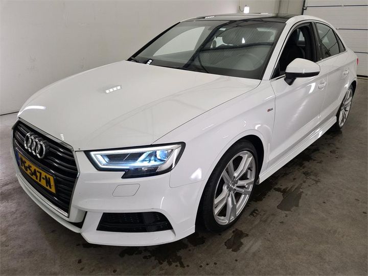 AUDI A3 2017 wauzzz8v1j1000907