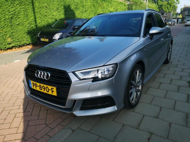 AUDI A3 SPORTBACK 2017 wauzzz8v1ja026004