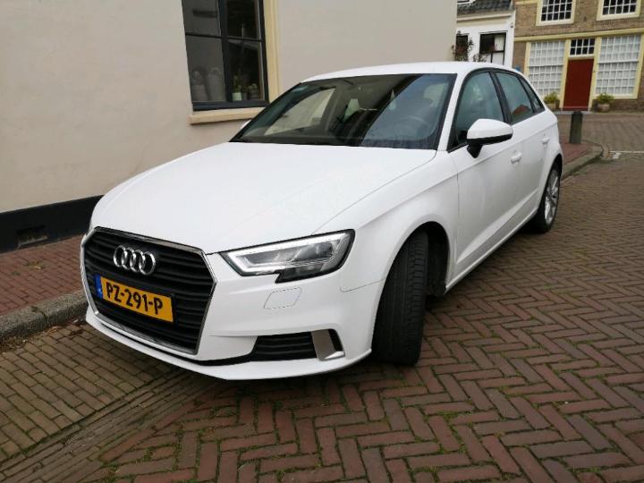 AUDI A3 SPORTBACK 2017 wauzzz8v1ja043904