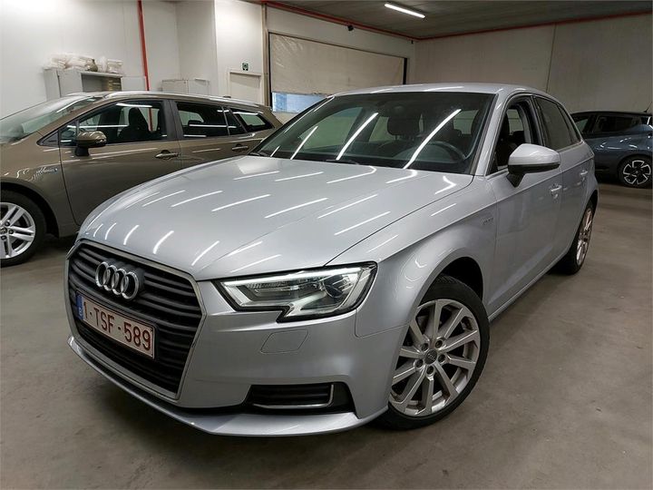 AUDI A3 SPORTBACK 2018 wauzzz8v1ja080886