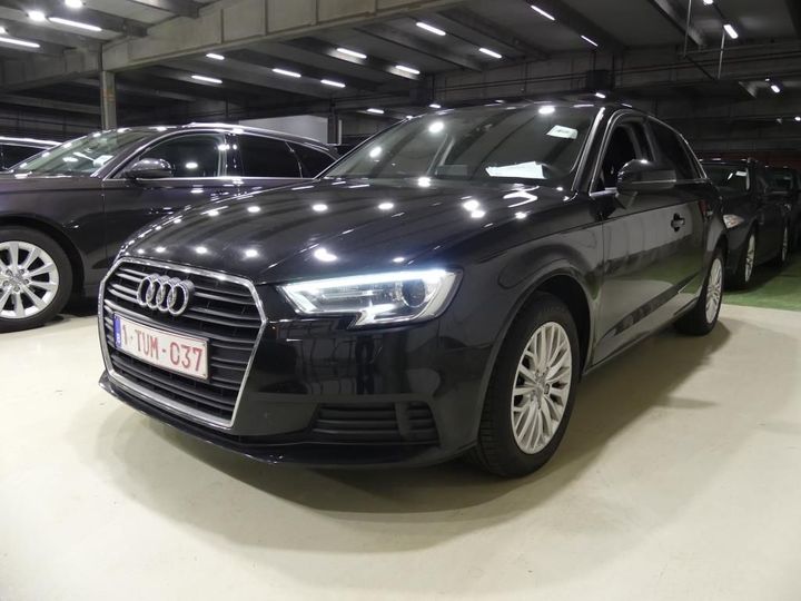 AUDI A3 SPORTBACK 2018 wauzzz8v1ja087367