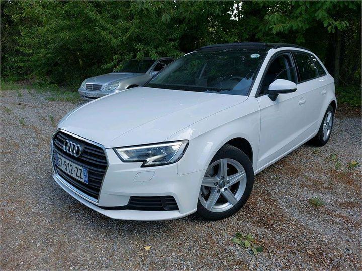 AUDI A3 SPORTBACK 2018 wauzzz8v1ja087868