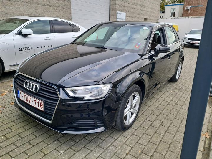 AUDI A3 SPORTBACK 2018 wauzzz8v1ja095887