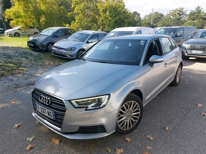 AUDI A3 SPORTBACK 2018 wauzzz8v1ja097364