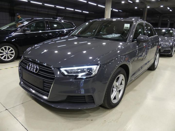 AUDI A3 SPORTBACK 2018 wauzzz8v1ja099549