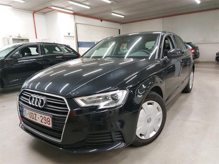 AUDI A3 SPORTBACK 2018 wauzzz8v1ja099924