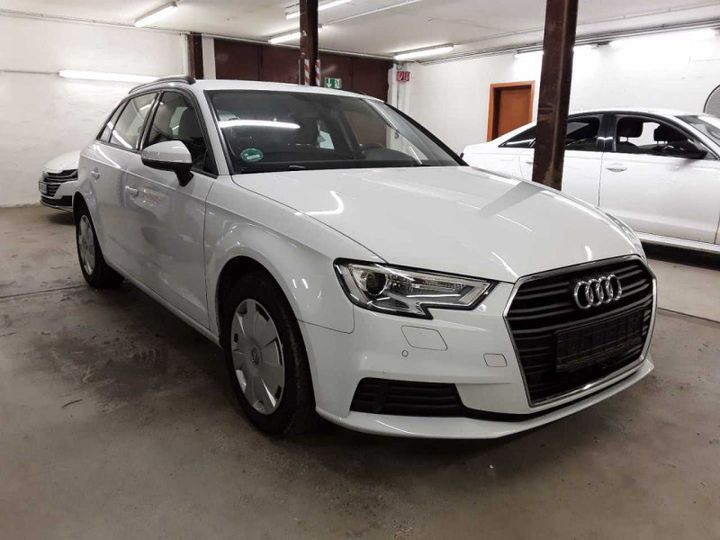 AUDI A3 1.0 TFSI 2018 wauzzz8v1ja120836