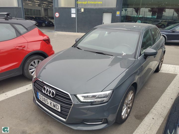 AUDI A3 2018 wauzzz8v1ja131500