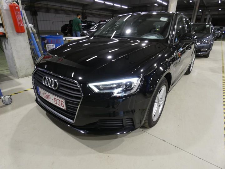 AUDI A3 SPORTBACK 2018 wauzzz8v1ja136700