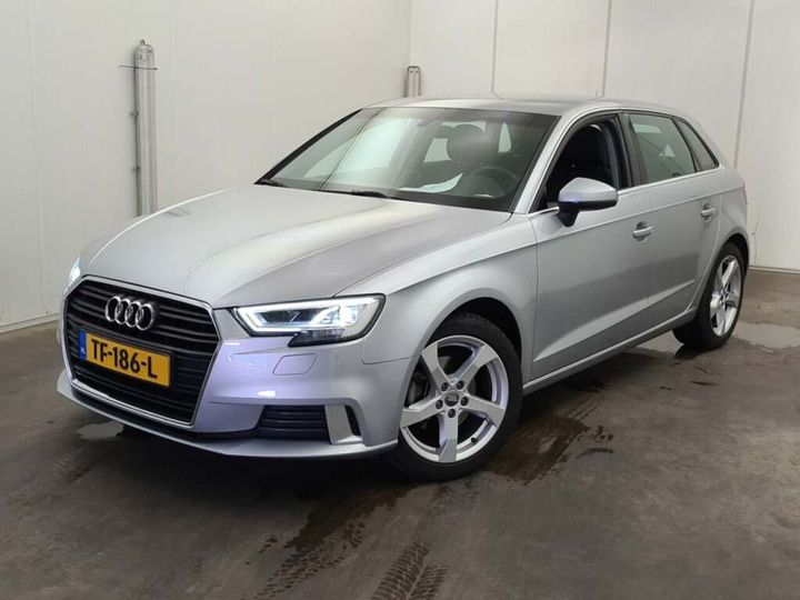 AUDI A3 2018 wauzzz8v1ja141797