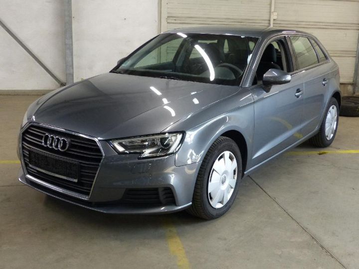 AUDI A3 SPORTBACK 2018 wauzzz8v1ja146143