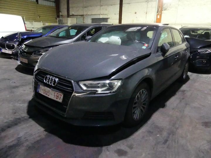 AUDI A3 SPORTBACK 2018 wauzzz8v1ja148281