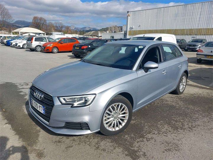 AUDI A3 SPORTBACK 2018 wauzzz8v1ja151200