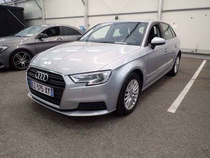 AUDI A3 SPORTBACK 2018 wauzzz8v1ja152704