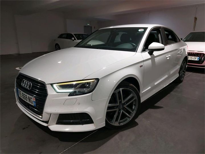 AUDI A3 BERLINE 2019 wauzzz8v1k1021919