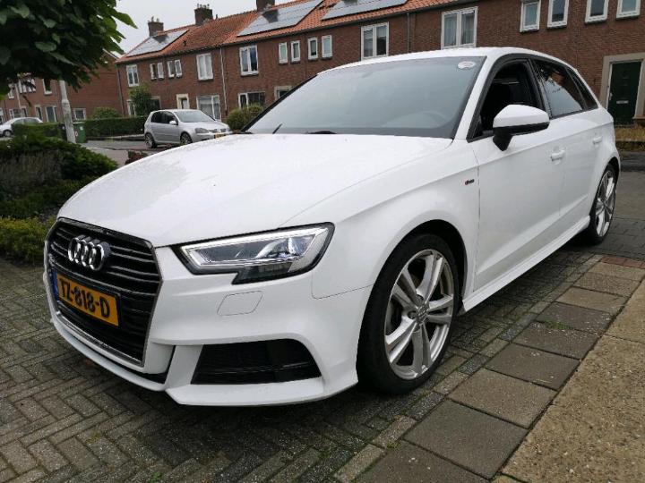 AUDI A3 2018 wauzzz8v1ka024299