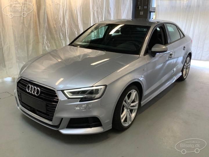 AUDI A3 SALOON 2019 wauzzz8v1ka086799