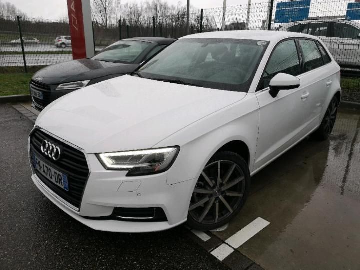 AUDI A3 SPORTBACK 2019 wauzzz8v1la034302