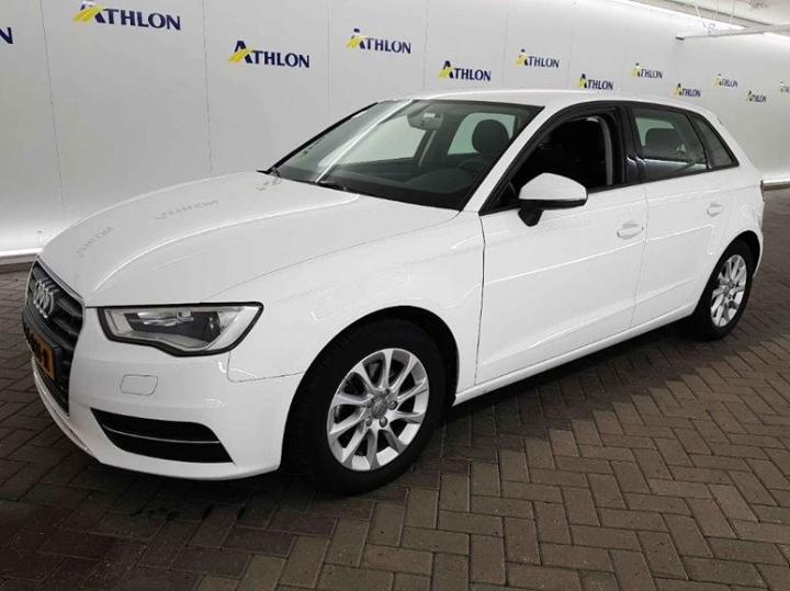 AUDI A3 SPORTBACK 2015 wauzzz8v2ga031107