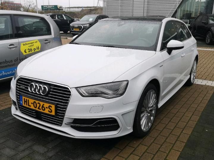 AUDI A3 SPORTBACK 2015 wauzzz8v2ga080193