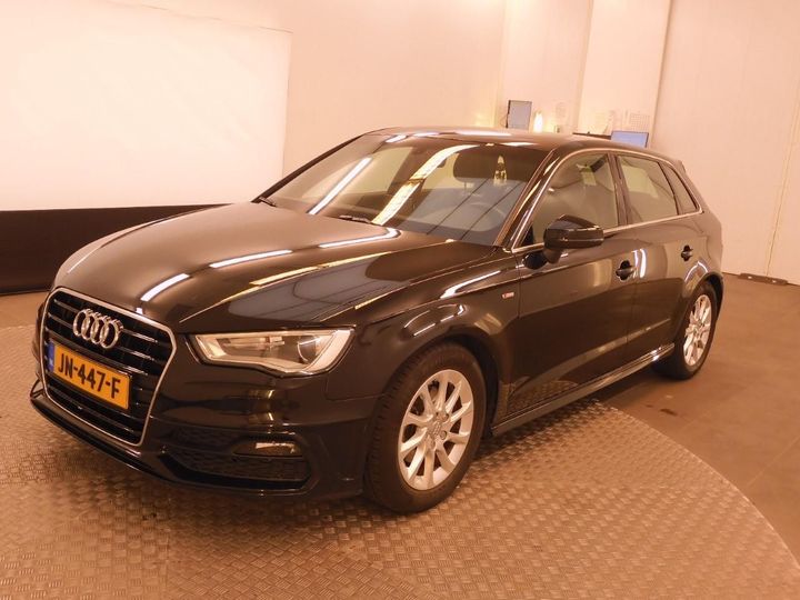 AUDI A3 SPORTBACK 2016 wauzzz8v2ga150453