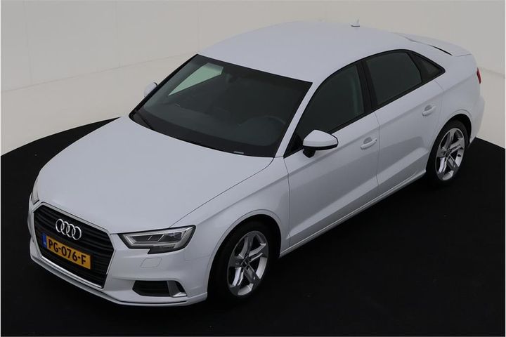 AUDI A3 LIMOUSINE 2017 wauzzz8v2h1080194