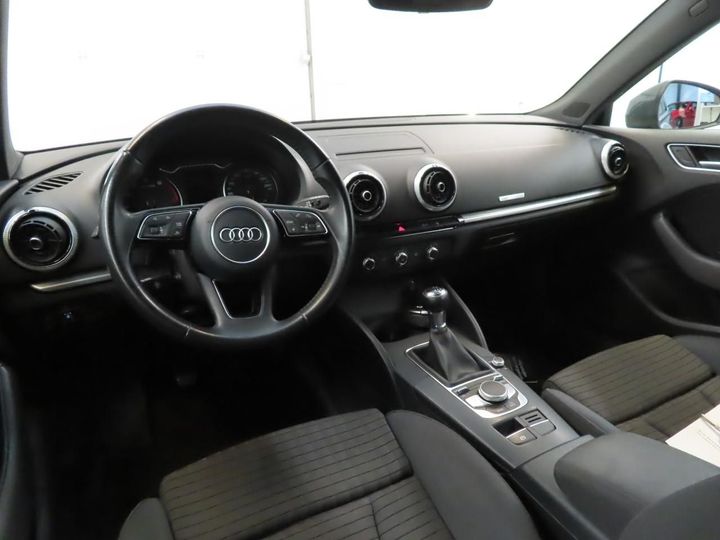 AUDI A3 SPORTBACK 2017 wauzzz8v2ha100783