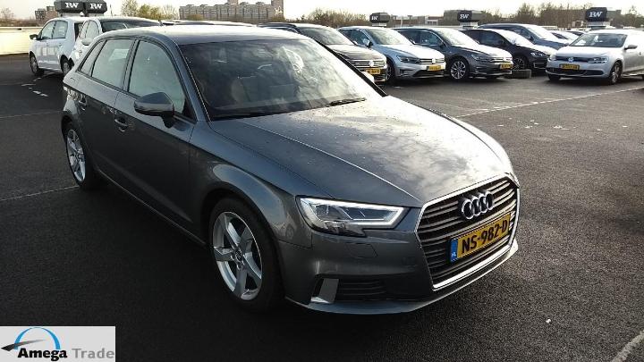 AUDI A3 SPORTBACK 2017 wauzzz8v2ha124145