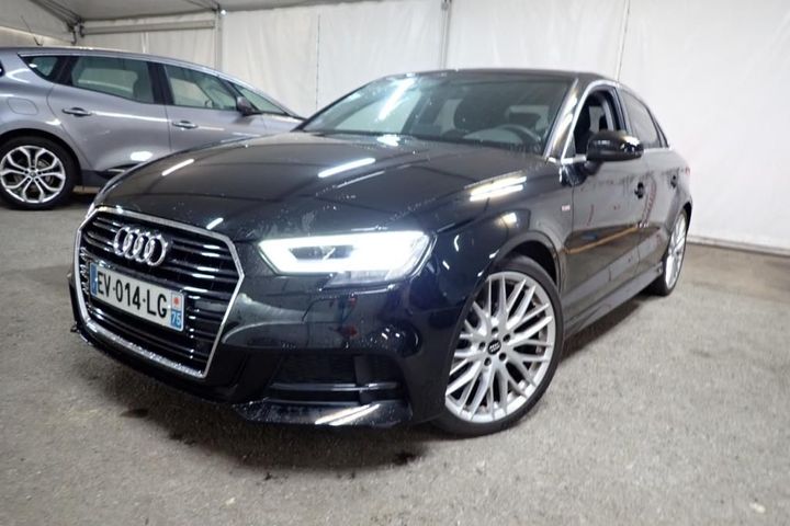 AUDI A3 BERLINE 2018 wauzzz8v2j1056225