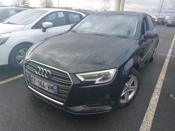 AUDI A3 BERLINE 2018 wauzzz8v2j1072912