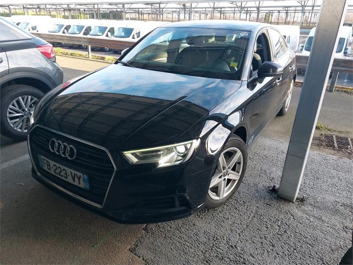 AUDI A3 BERLINE 2018 wauzzz8v2j1090150