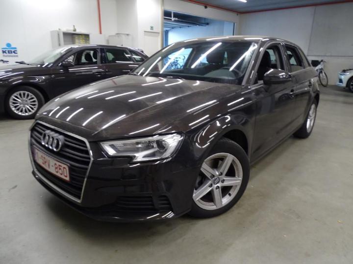 AUDI A3 SPORTBACK 2017 wauzzz8v2ja006327